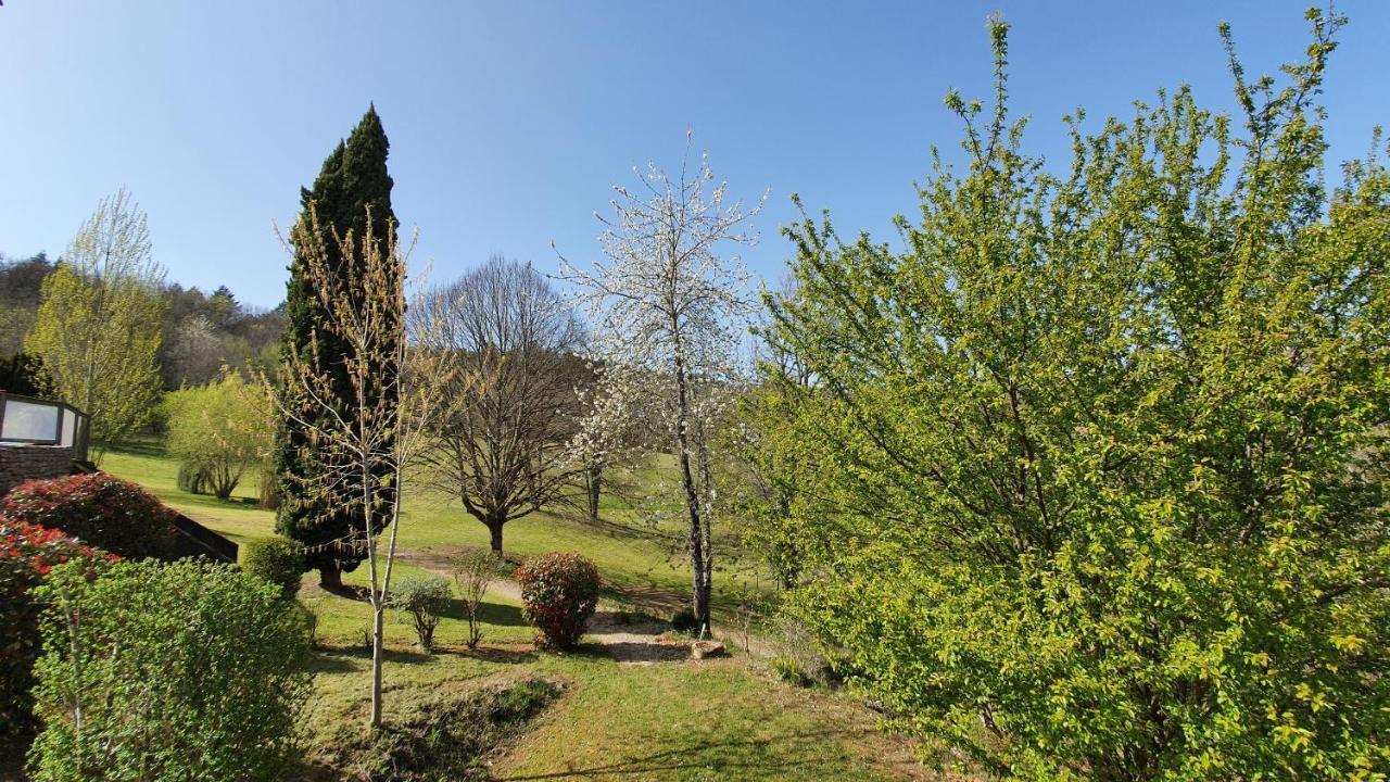 Отель Domaine Du Cardou Puy-l'Eveque Экстерьер фото