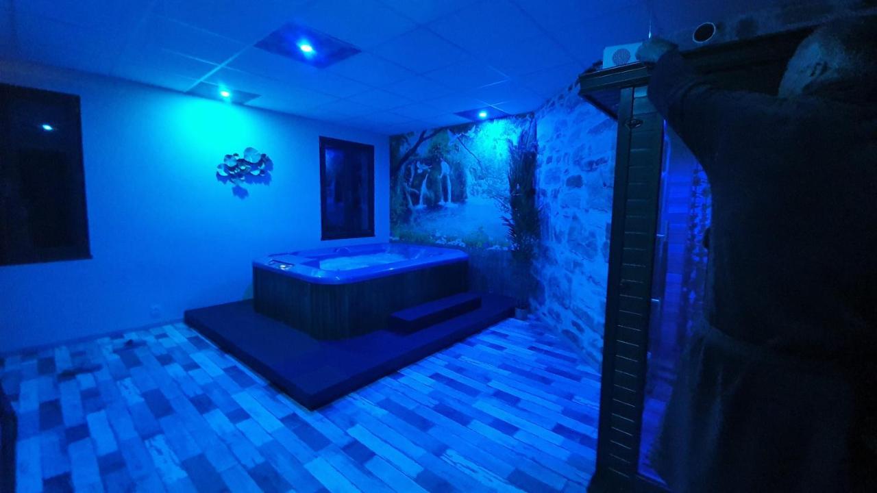 Отель Domaine Du Cardou Puy-l'Eveque Экстерьер фото
